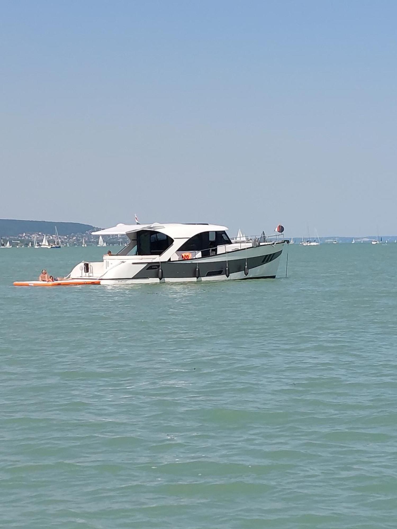 Babamuzeum Apartman Tihany Esterno foto